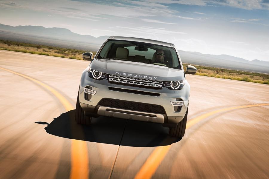  Land Rover Discovery Sport HSE Luxury 2015 года  (фото 3 из 62)